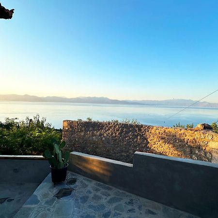Apartmán Fteri Stone House In Platanos, Akrata Exteriér fotografie